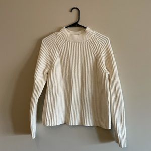 Banana Republic Cream Cable Knit Sweater, Size Small